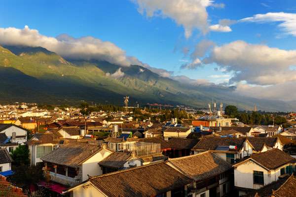 ҽְҵѧУѧһǮ ס޷շѱ׼