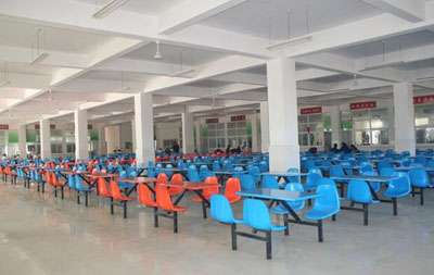 陕西科技卫生学校宿舍环境 寝室住宿条件情况及食堂图片 陕西科技卫生学校宿舍环境 寝室住宿条件情况及食堂图片